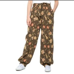 Free People Harem Dark Combo Wide Floral Cuffed pants women size M